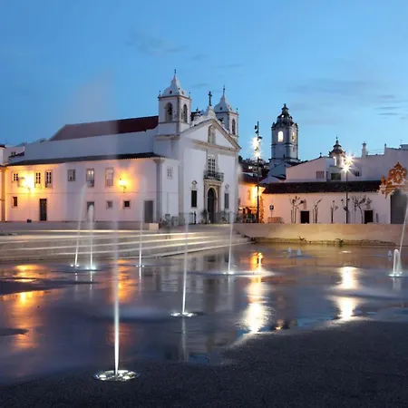 A68 - Palmeiras Paz Apartment Lagos